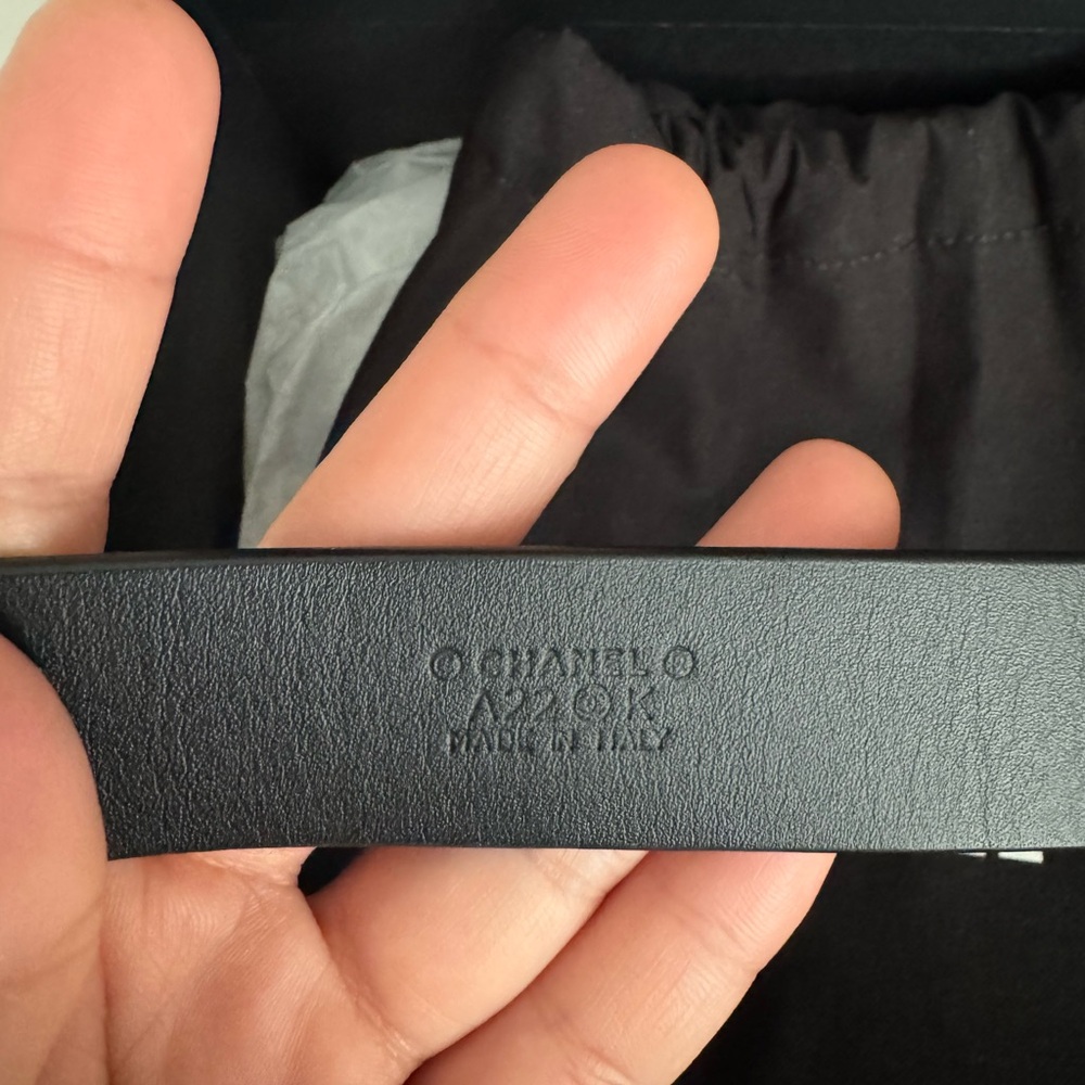 Chanel Black and Gold Women's Belt - Picture 3 of 6